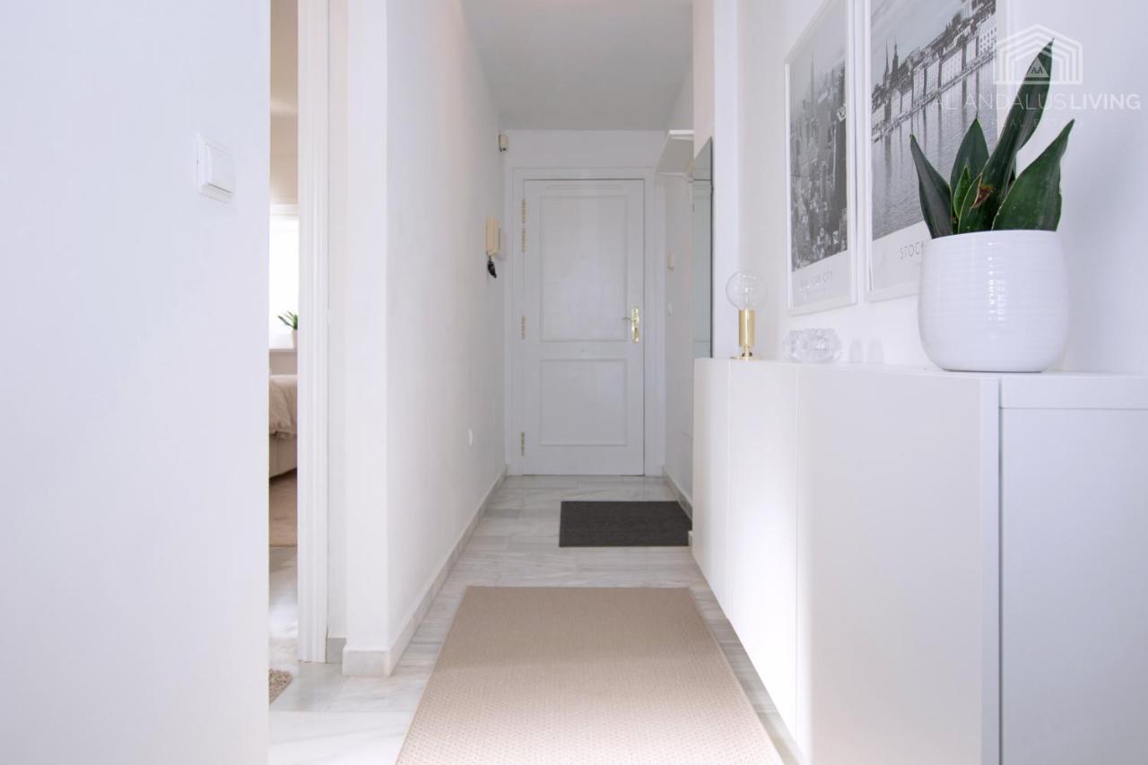 Scandinavian Style Apartment With Amazing Sea Views And South West Facing Sunny Terrace In Miraflores Walking Distance To The Beach! Малага Экстерьер фото