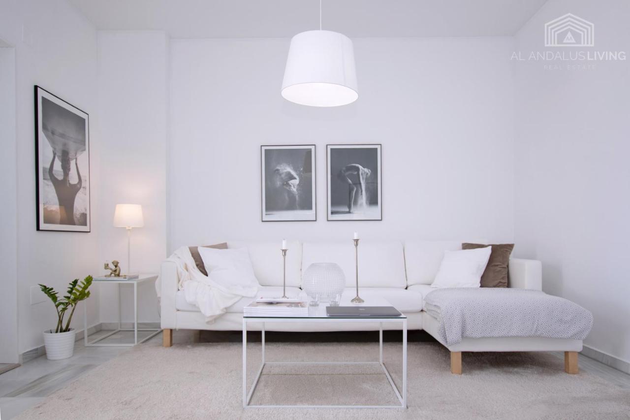 Scandinavian Style Apartment With Amazing Sea Views And South West Facing Sunny Terrace In Miraflores Walking Distance To The Beach! Малага Экстерьер фото
