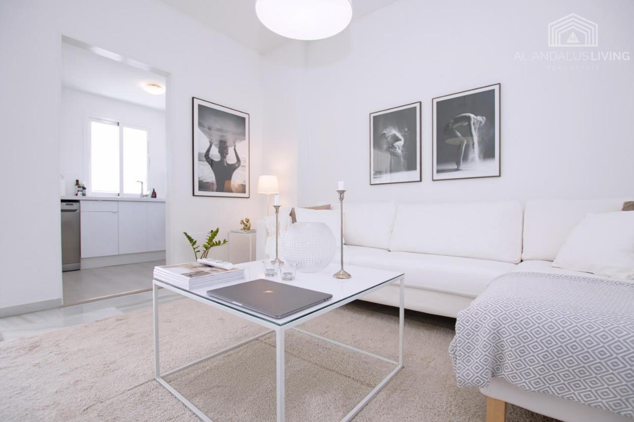 Scandinavian Style Apartment With Amazing Sea Views And South West Facing Sunny Terrace In Miraflores Walking Distance To The Beach! Малага Экстерьер фото