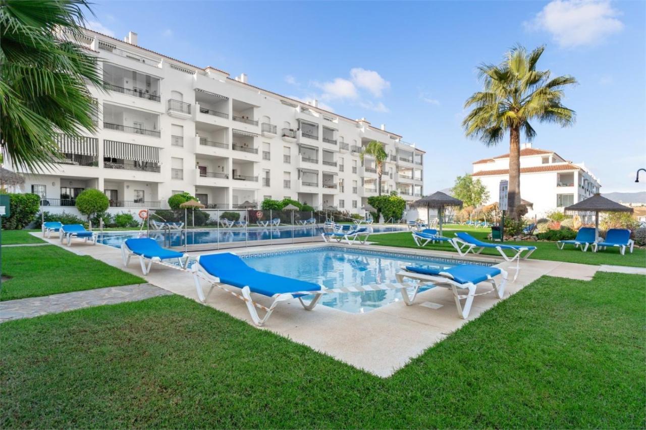 Scandinavian Style Apartment With Amazing Sea Views And South West Facing Sunny Terrace In Miraflores Walking Distance To The Beach! Малага Экстерьер фото