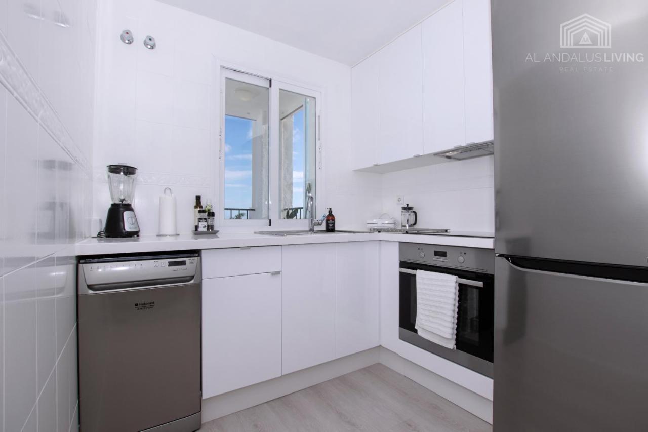 Scandinavian Style Apartment With Amazing Sea Views And South West Facing Sunny Terrace In Miraflores Walking Distance To The Beach! Малага Экстерьер фото