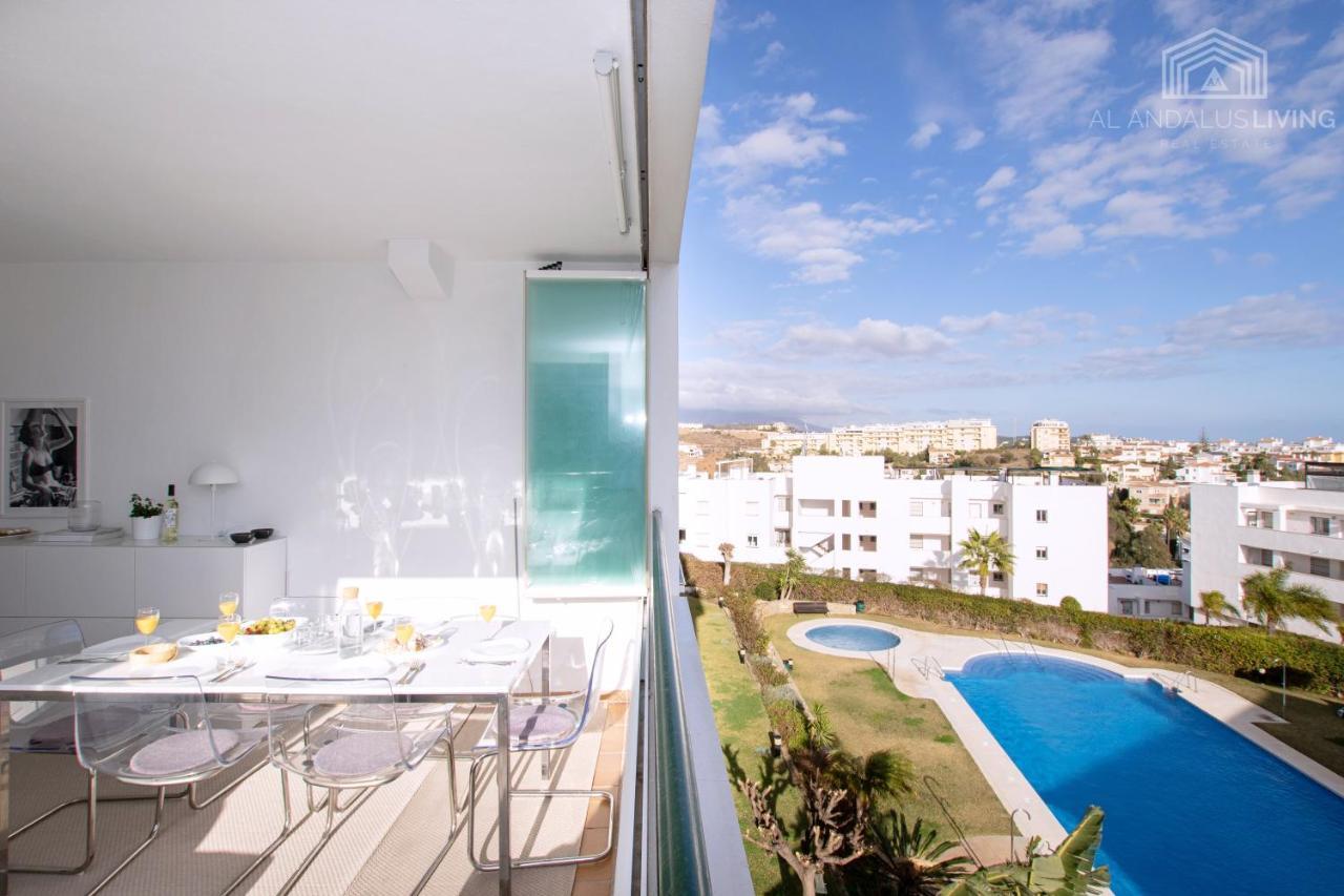 Scandinavian Style Apartment With Amazing Sea Views And South West Facing Sunny Terrace In Miraflores Walking Distance To The Beach! Малага Экстерьер фото